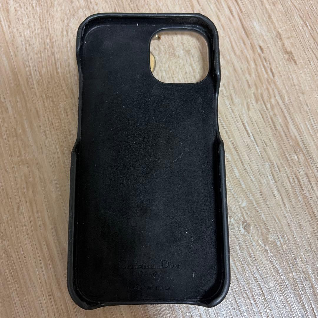 Dior キルティングレザーケース チャーム付き
