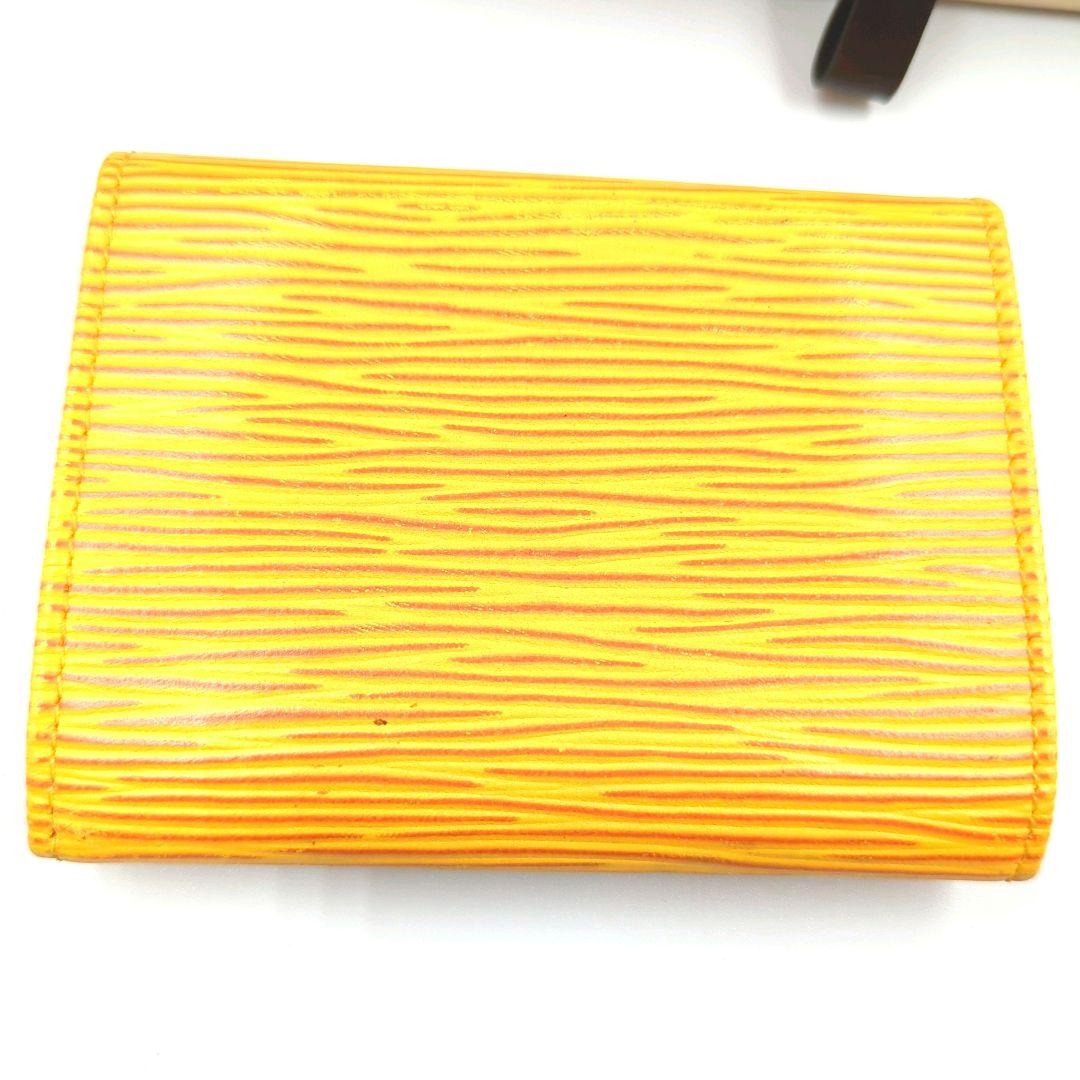 Louis Vuitton 　エピレザー 　名刺入れ　パスケース
