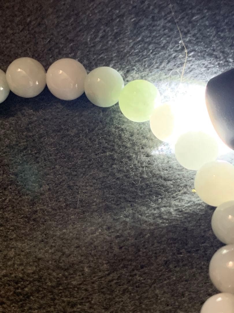 ガラス質　糸魚川本翡翠ブレスレット　上質ひすい　ヒスイ　翡翠　ヒーリング　コン沢