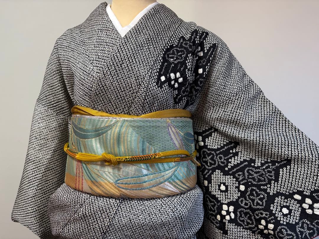 豪華　黒総絞り　訪問着　長身様　裄67.5肩身丈168 新品同様　フォーマル