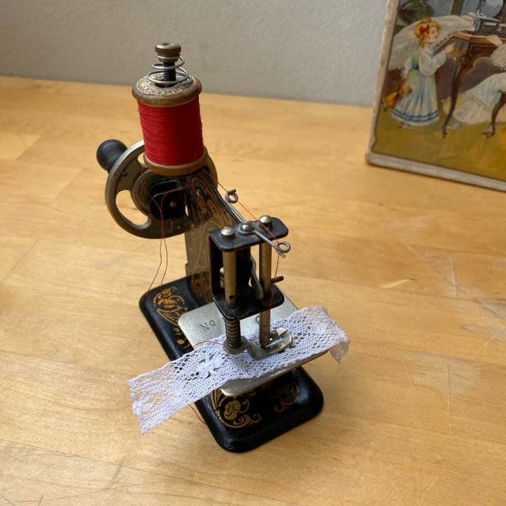 1900-20年　小さな　小さな　アンティーク　ミシン　アールヌーボー　ドイツ