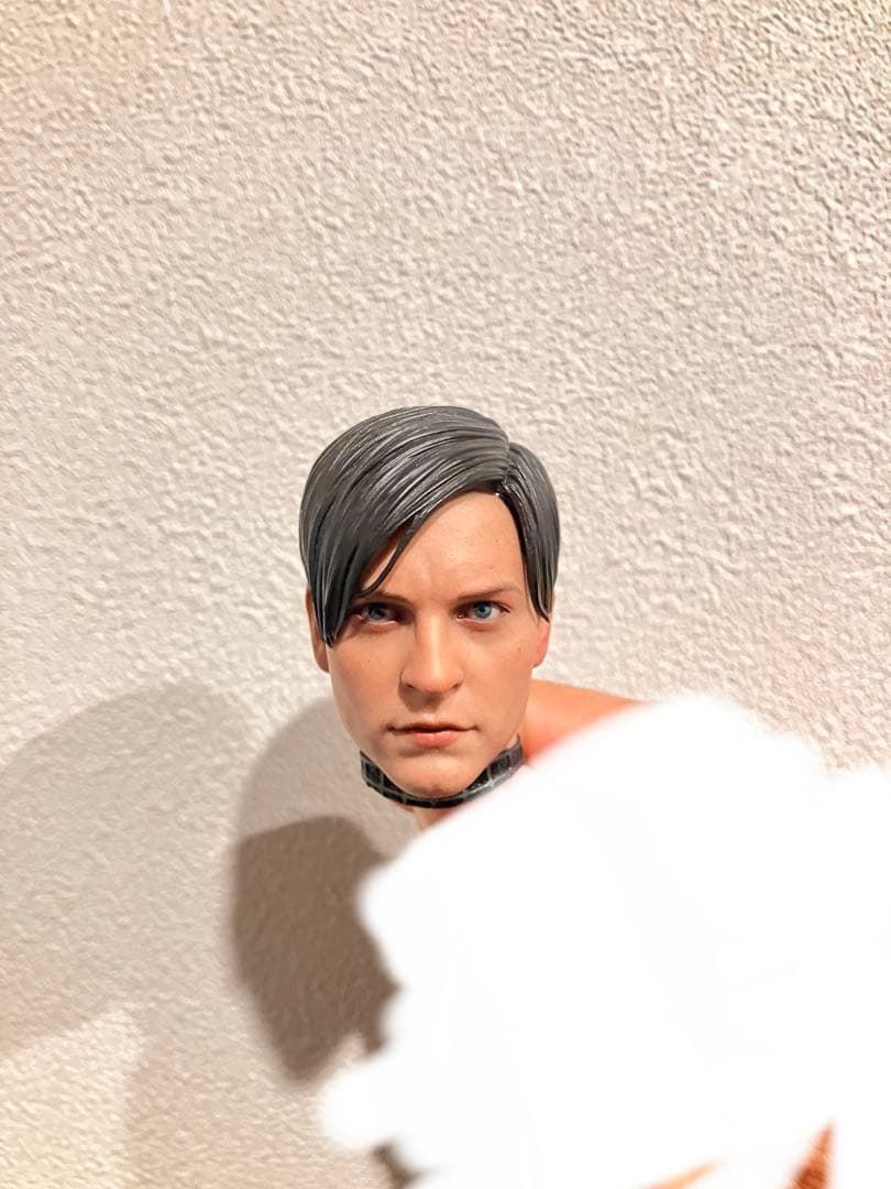 m*k様 300円スタート　ホットトイズ　スパイダーマン　ブラックスーツ　素顔ヘ