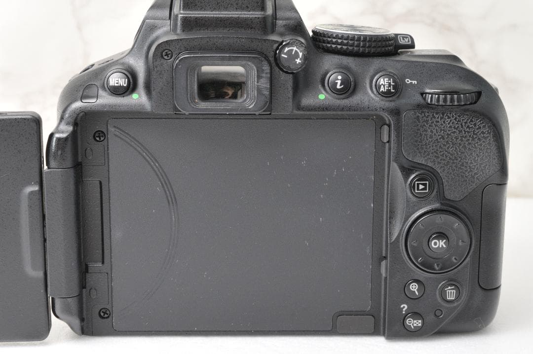 Nikon D5300⭐️ダブルレンズ Wi-Fi スマホ転送 高画質 一眼レフ