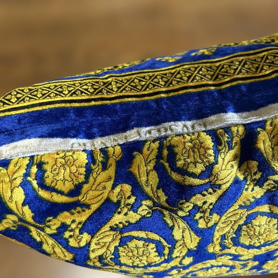美品）Gianni Versace ビンテージ クッション バロッコ プラス①