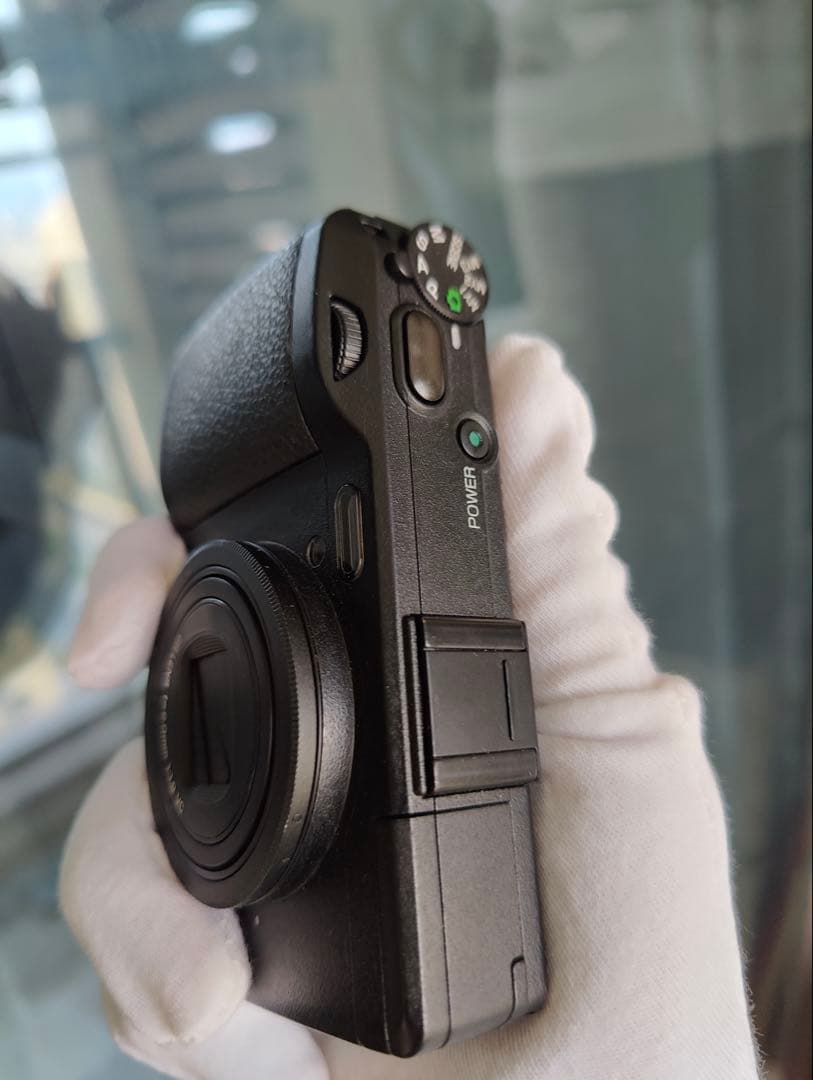 RICOH GRD コンパクトデジタルカメラⅣ ＋SDカード+ カードリーダー