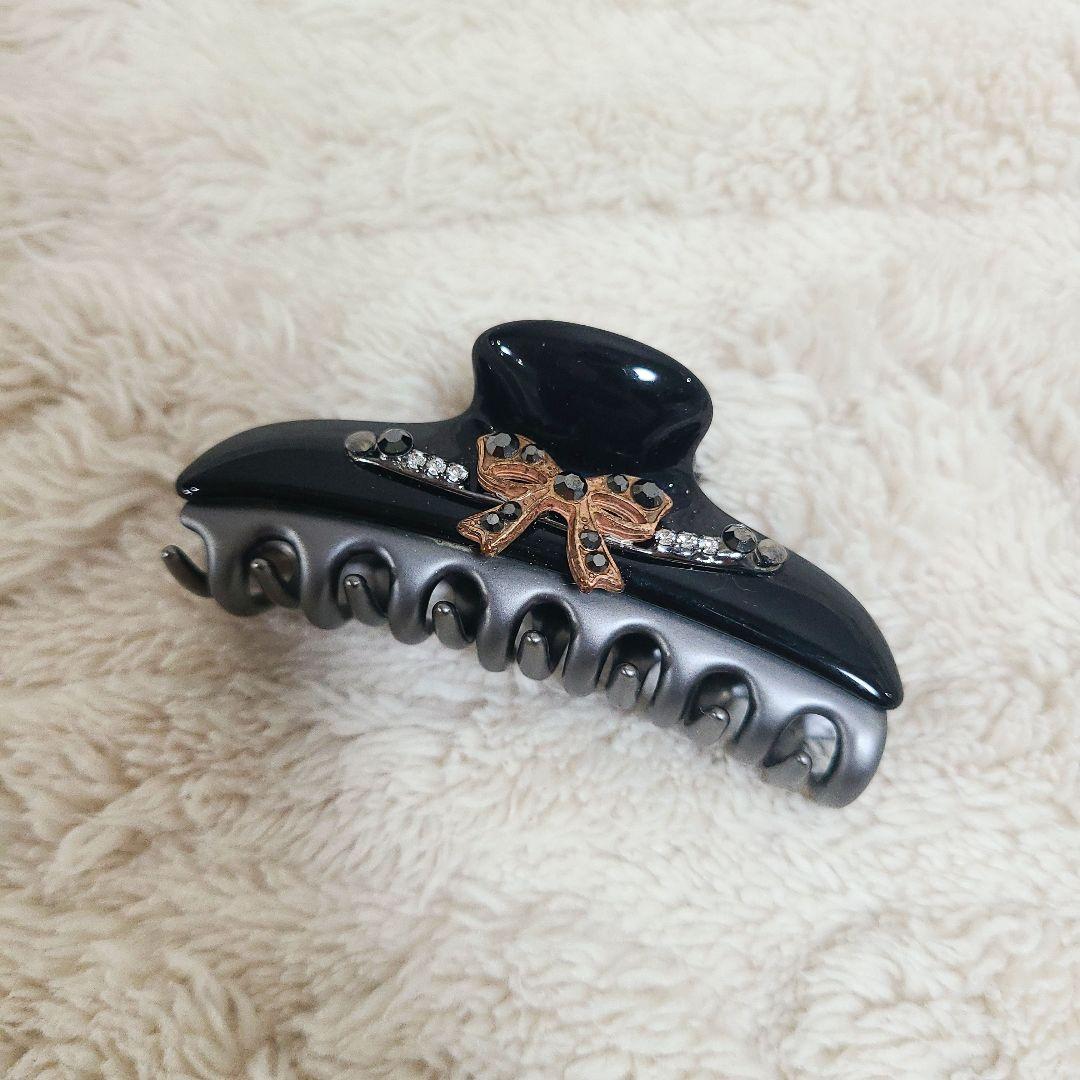 【新品未使用】acca ストーン付きヘアクリップ Mイズ