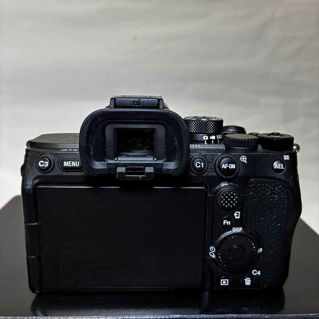 【新品同様】SONY α7 IV ミラーレス一眼カメラ 保証残有 おまけ多数