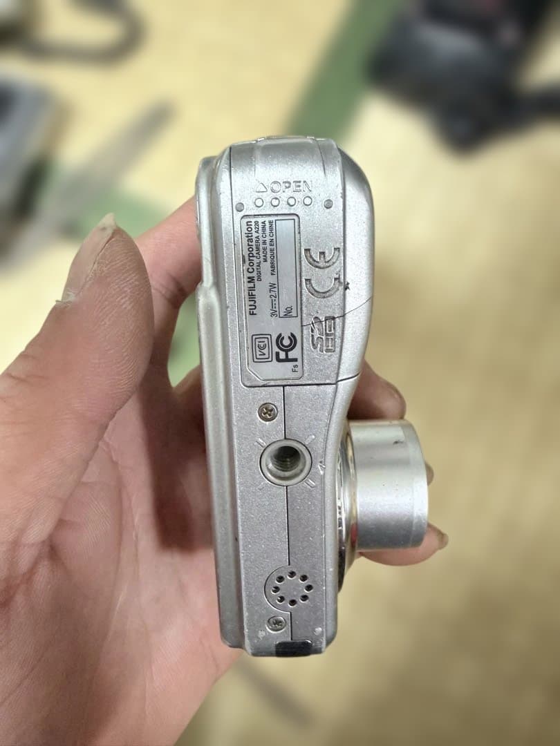 富士フイルム FINEPIX Z20fd 12.2MP