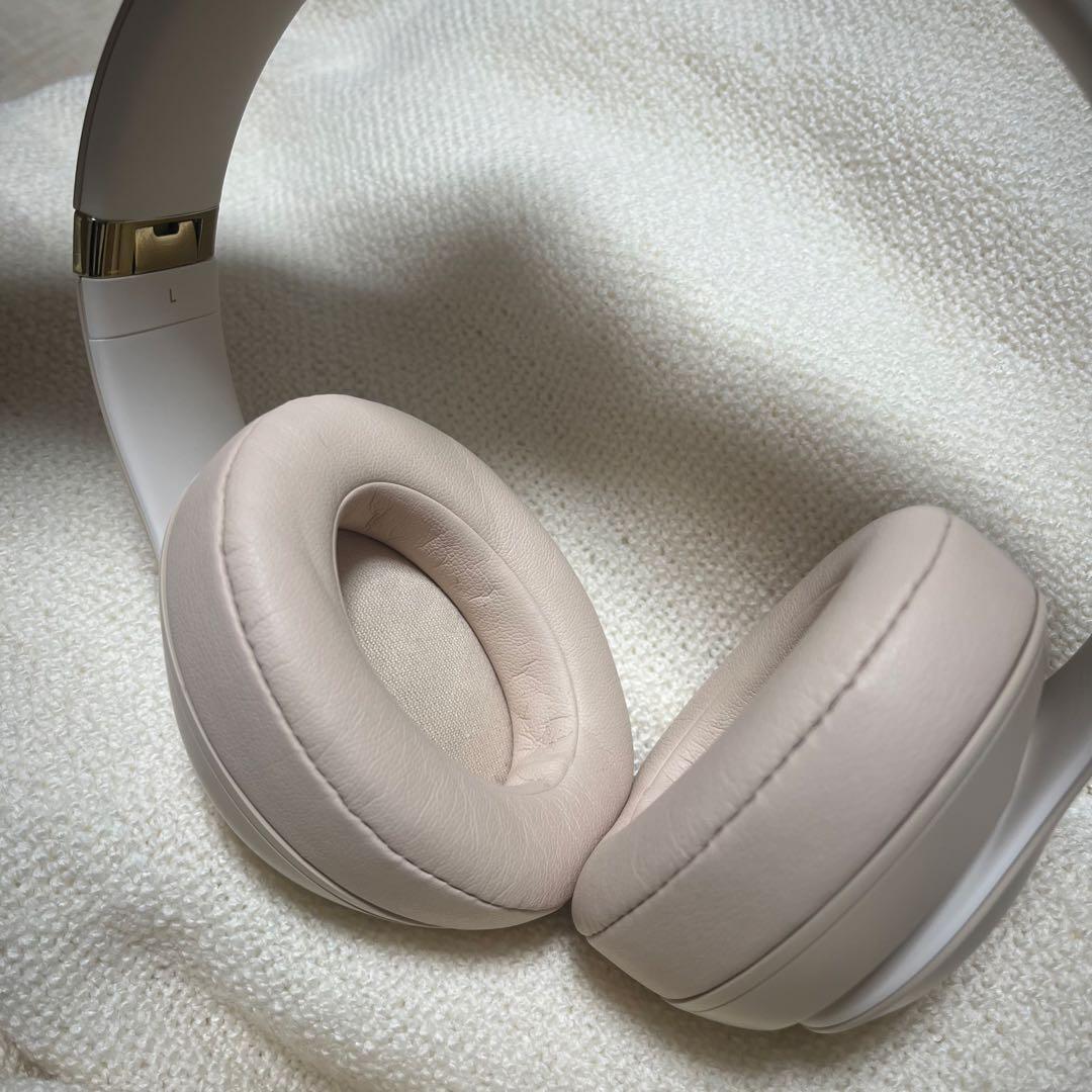 Beats Studio3 wireless デザートサンド