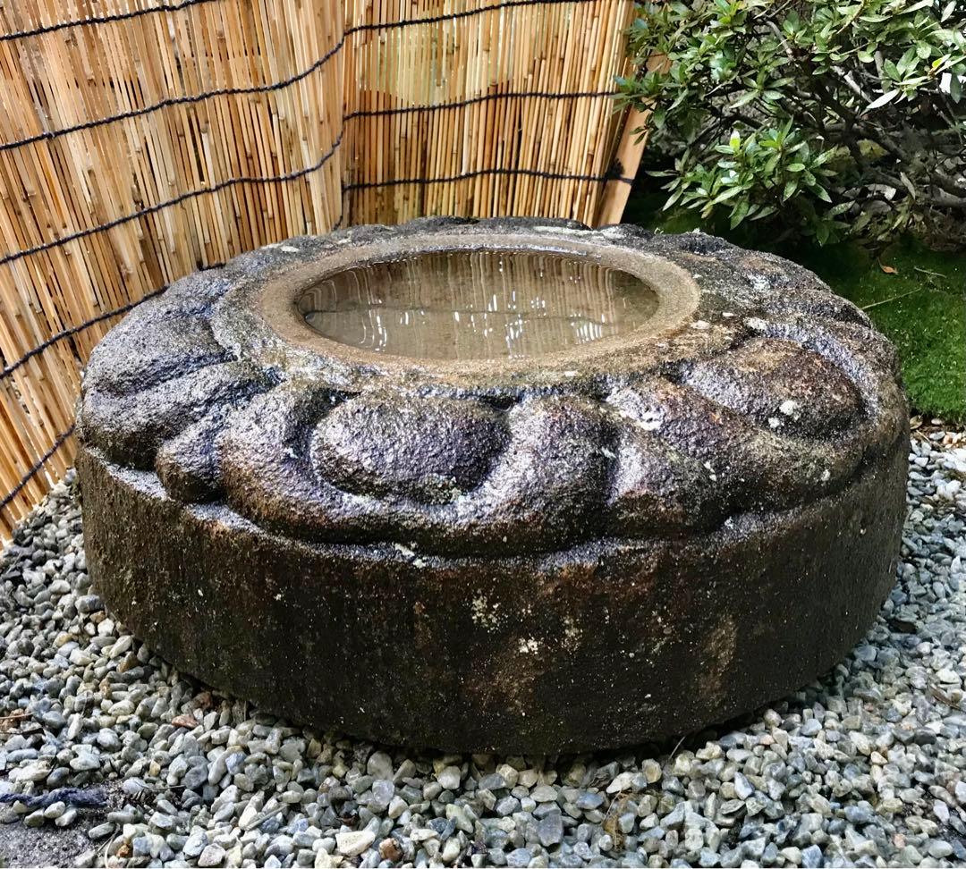 【丸型水鉢・蹲・手洗い鉢】庭石・置物・オブジェ・ガーデニング・バードバス・石鉢