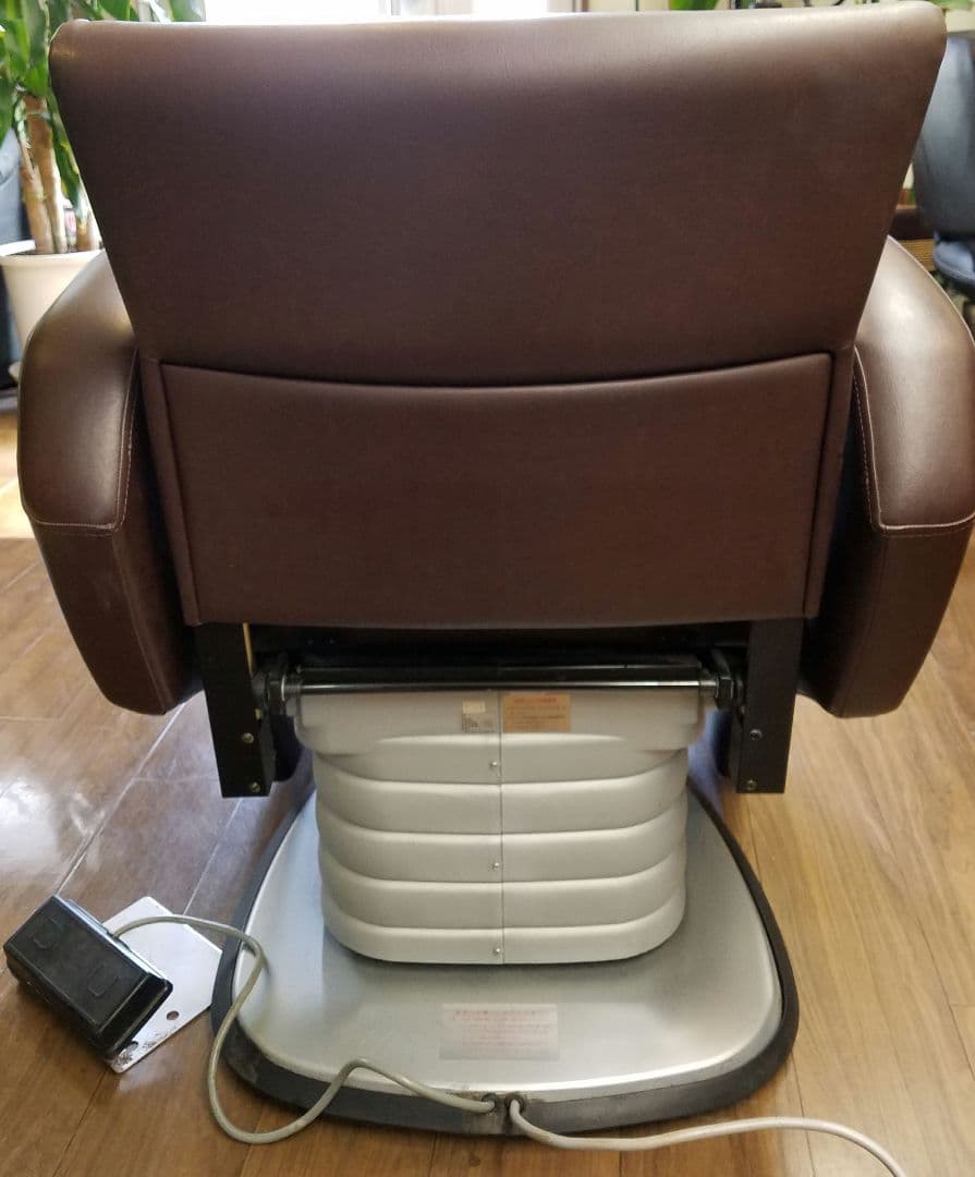 今だけお値下げして販売中です。大広 オオヒロ 美容院 シャンプー電動椅子