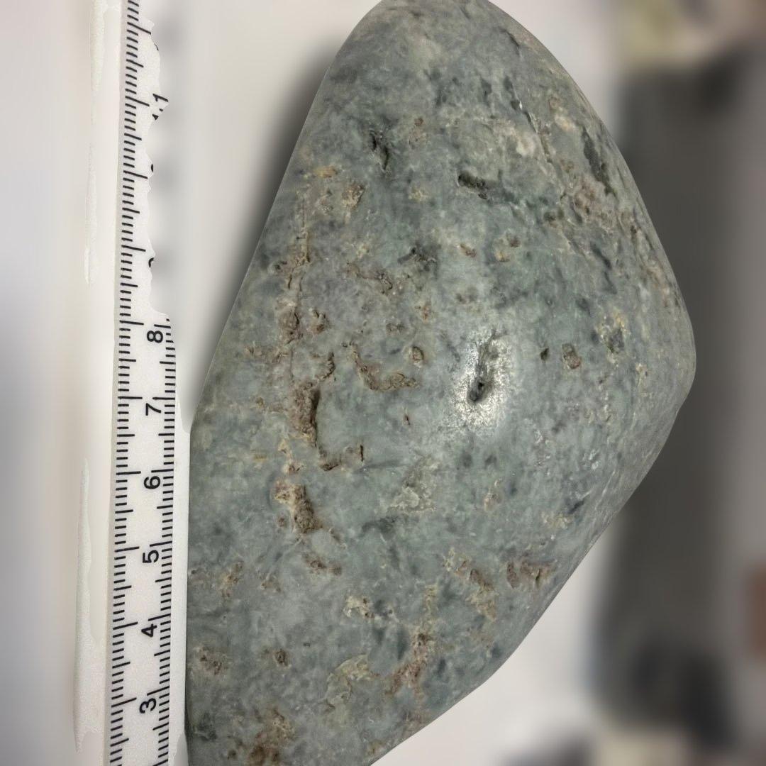 く*ん様 糸魚川翡翠 海石原石