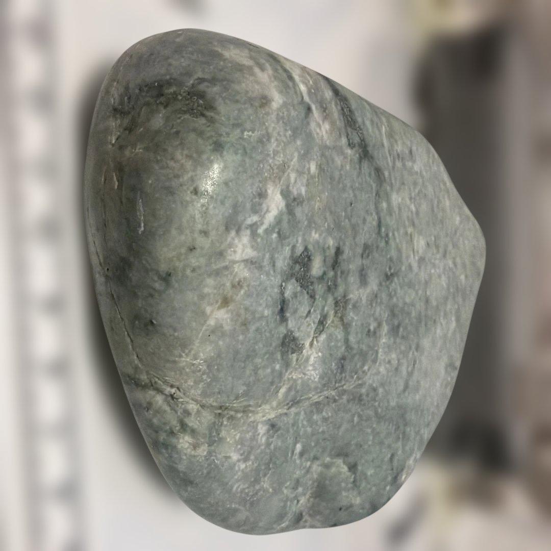 く*ん様 糸魚川翡翠 海石原石