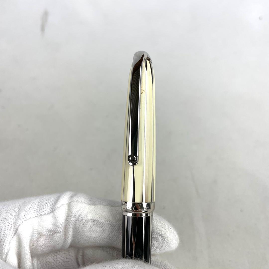 Cartier ルイカルティエ 限定 ボールペン Serie Limitee