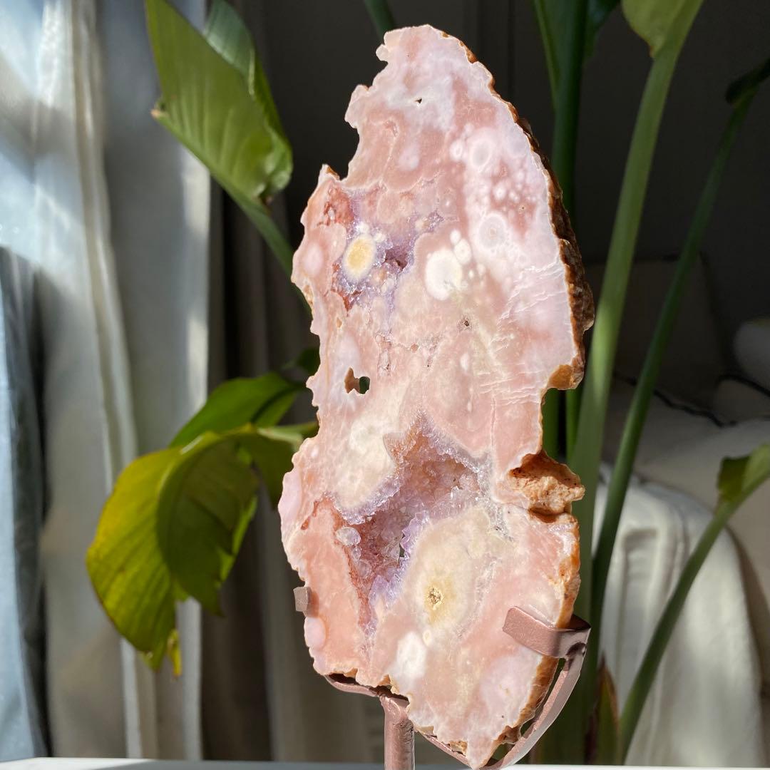【 高品質 美しい ピンク アメジスト フラワーアゲート 原石 スラブ 台座付き