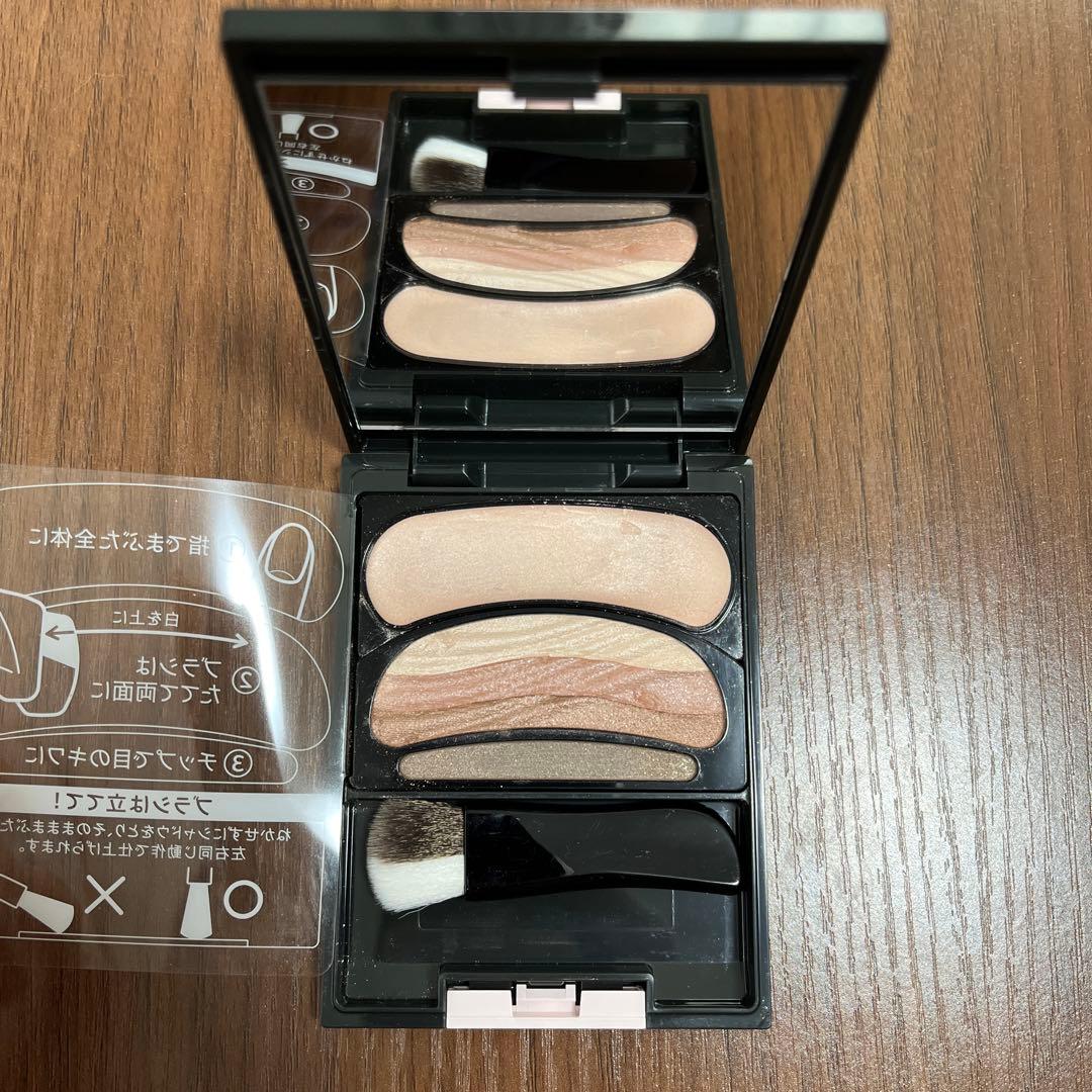 オーブ　ブラシひと塗りシャドウN SC02 シースルーベージュ