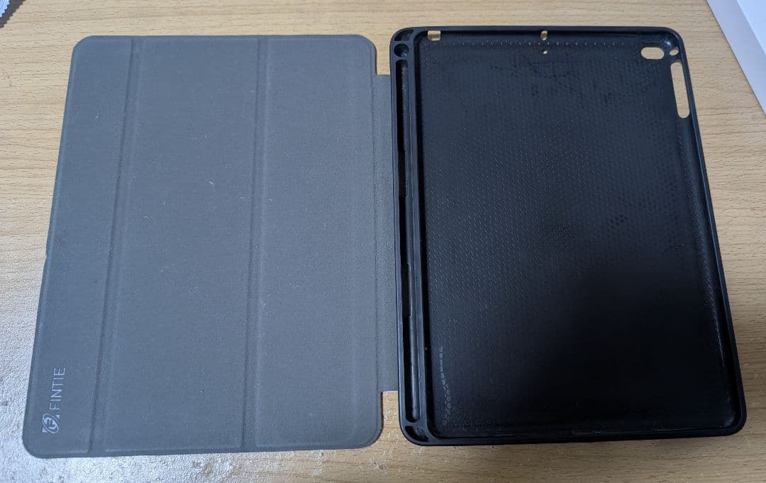 Apple iPad ゴールド pencil　カバー付　　美品　32G Wifi