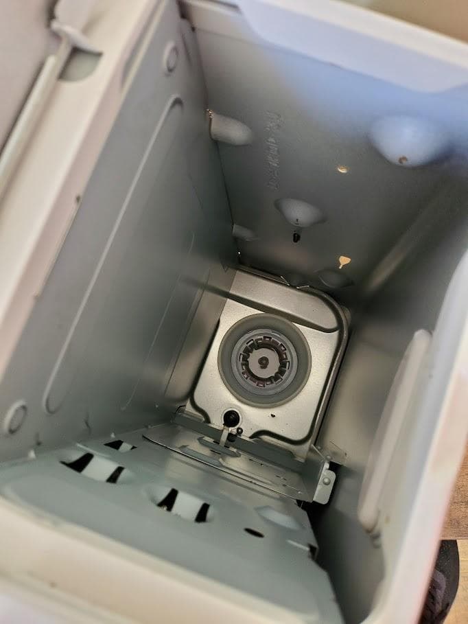 2022年 ダイニチ　ブルーヒーター　FW-4222NC 石油ファンヒーター