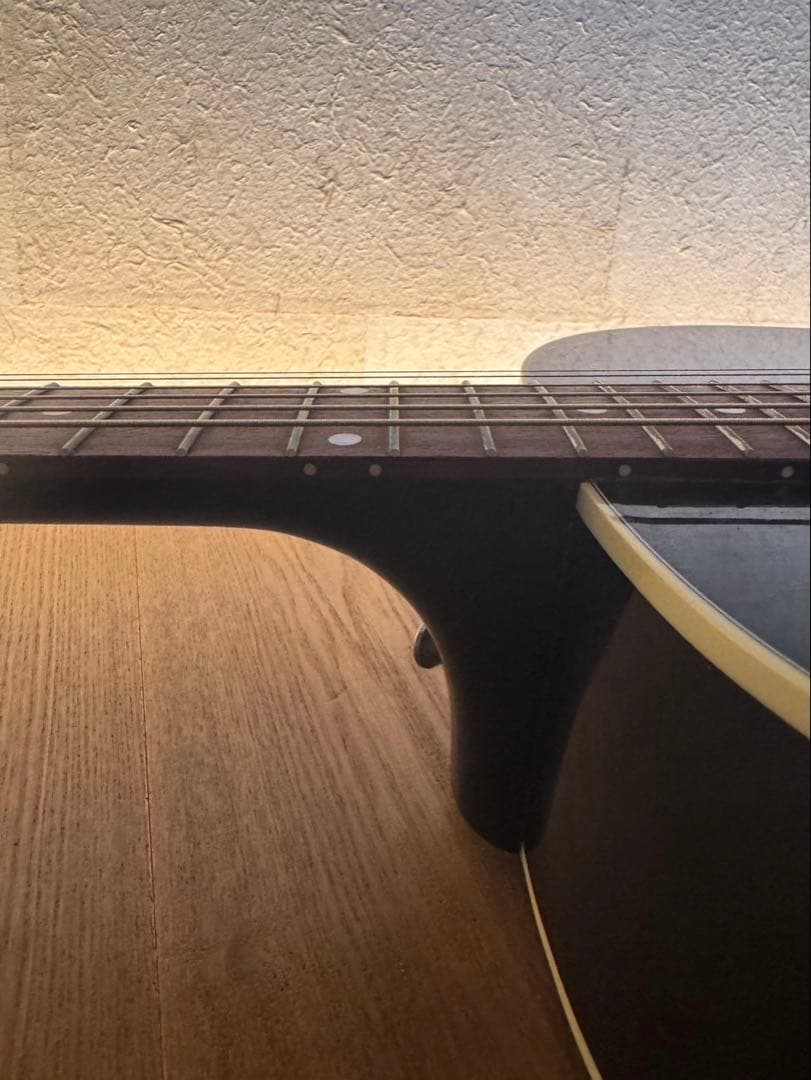 ギター(ギブソンJ-45 スタンダード)