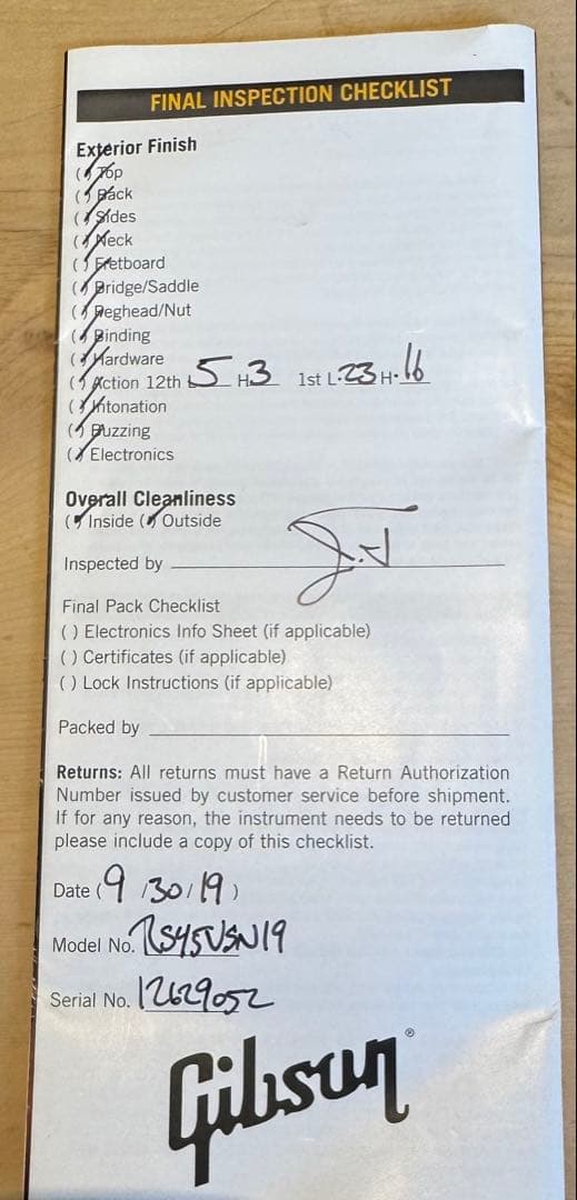 ギター(ギブソンJ-45 スタンダード)