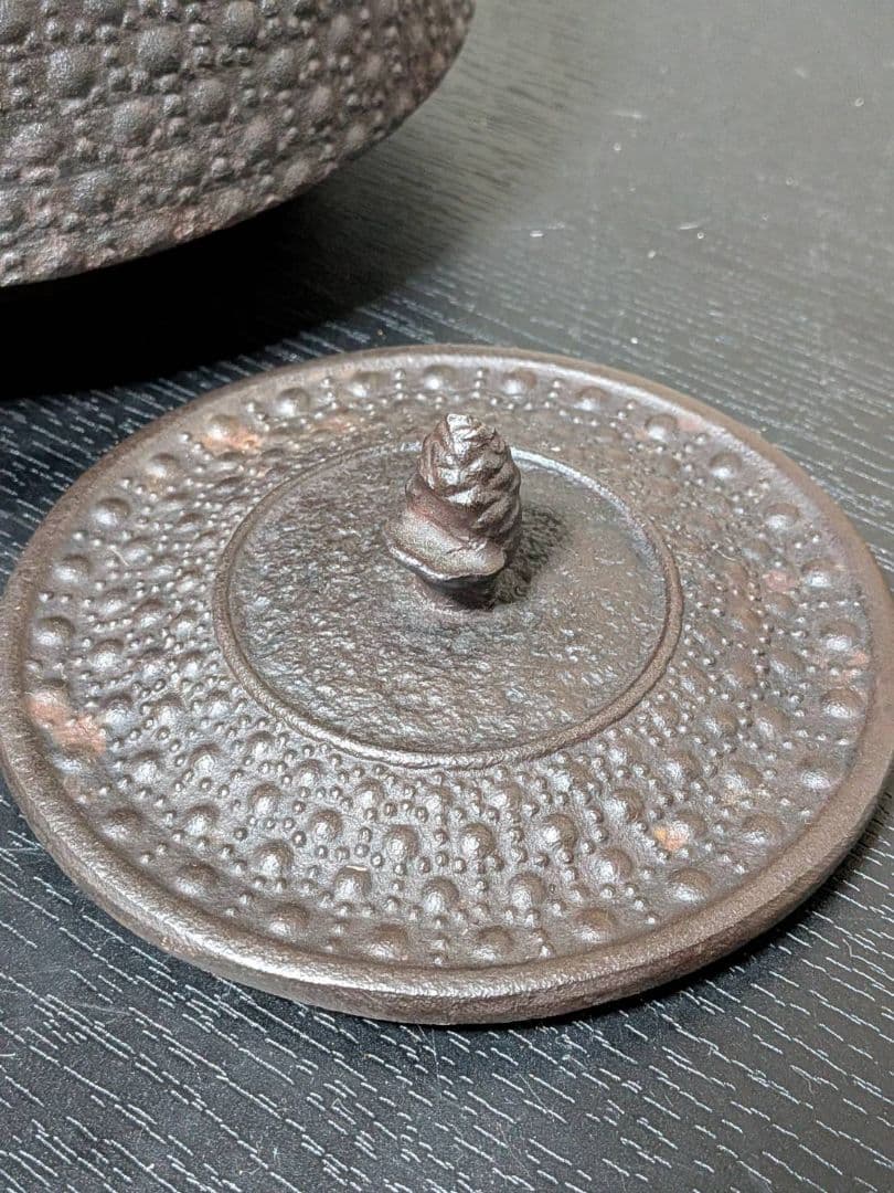 長文堂造 大振鉄瓶 霰紋 約1.8L 鉄蓋 メンテナンス済　鉄器