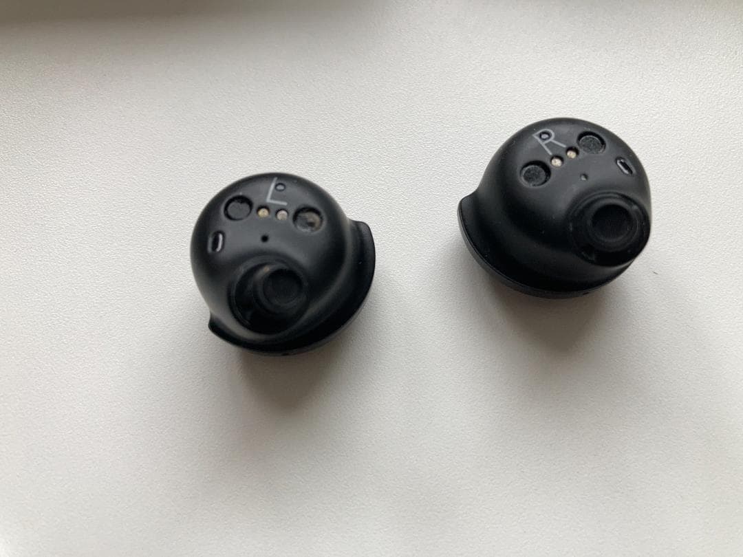 【パコさま用】Bang & Olufsen EQ　良音質！　ワイヤレスイヤホン