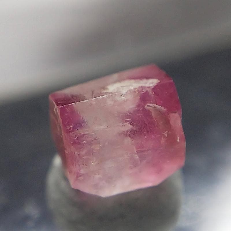 341 レア ペツォッタイト ラズベリル 結晶 原石