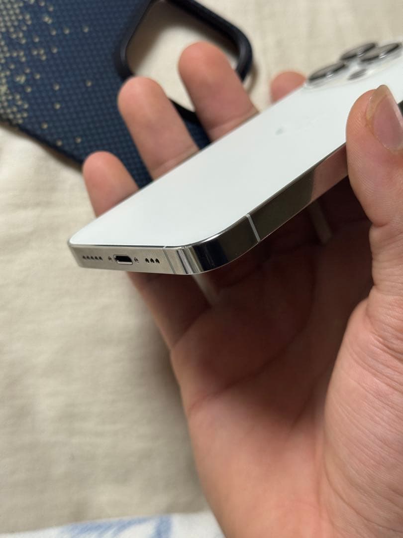 iPhone 13 Pro 本体