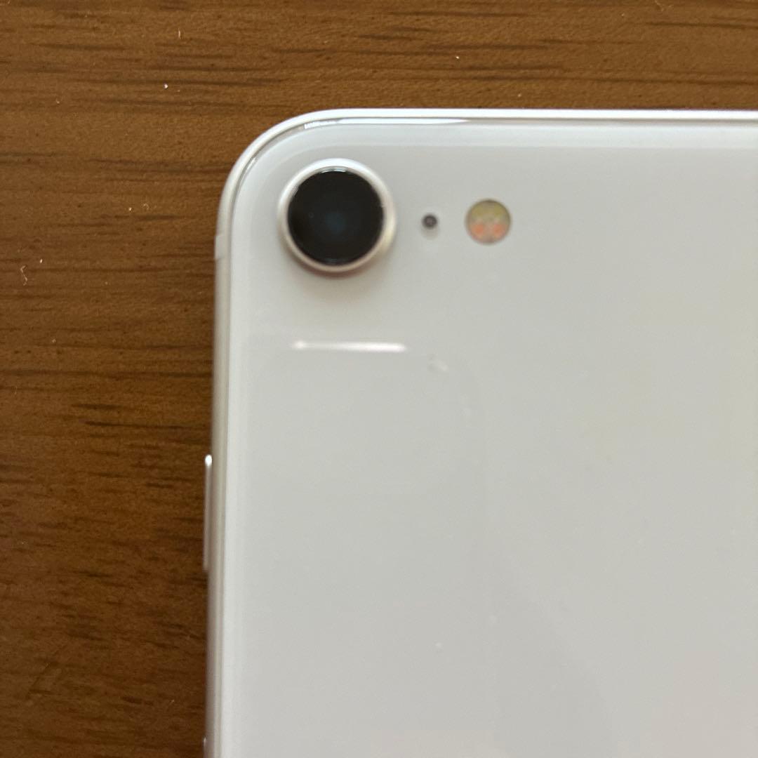 iPhone SE(第3世代)本体 64GB