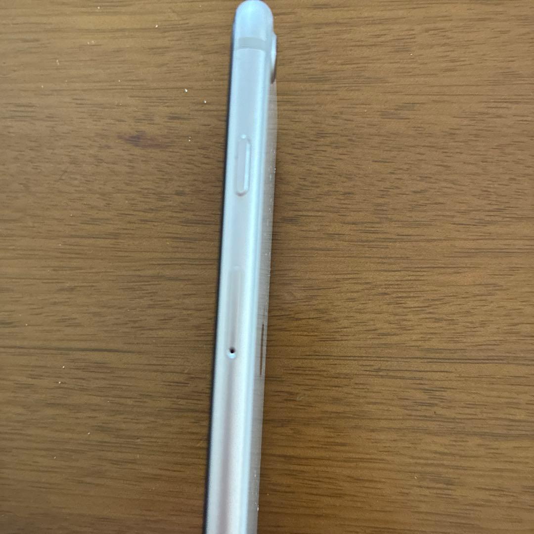 iPhone SE(第3世代)本体 64GB