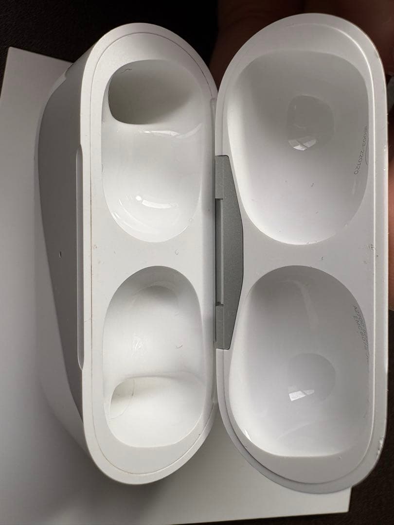 AirPods Pro2 本体 充電ケース付き