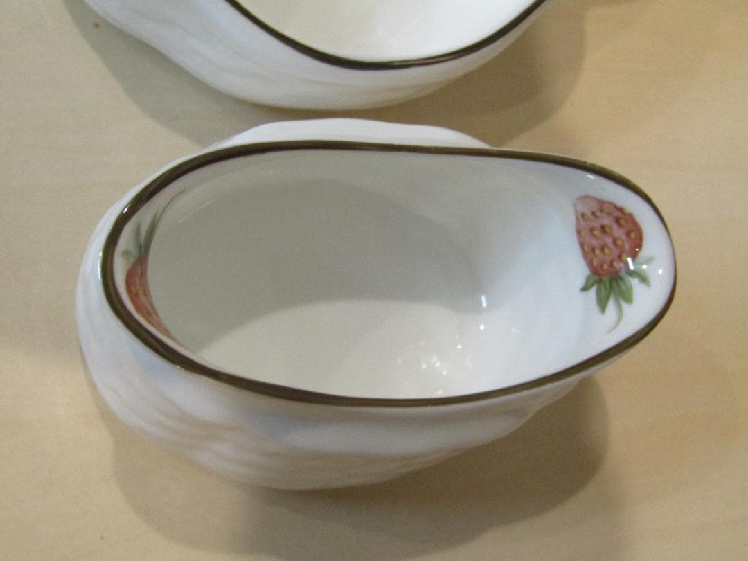 イギリス　コールポート　アンティーク　ストロベリーバスケット