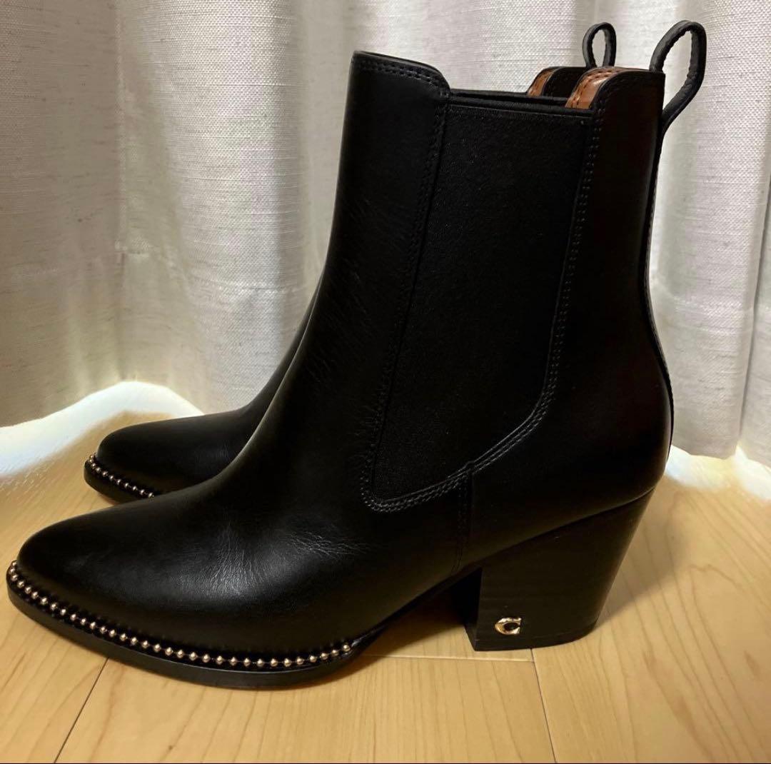 【ほぼ新品未使】コーチ　スタッズ付き　サイドゴアブーツ　ブラック