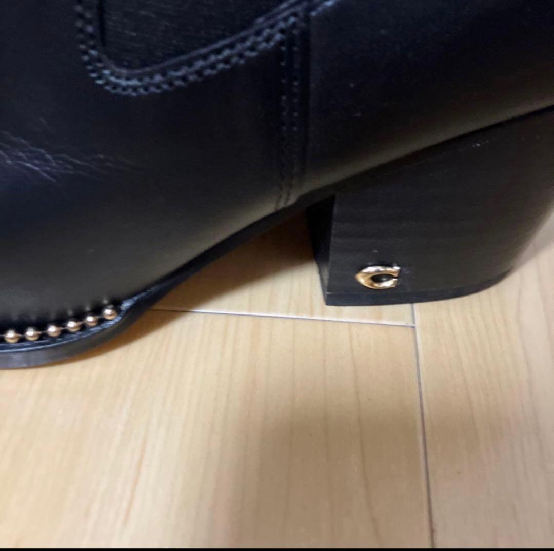 【ほぼ新品未使】コーチ　スタッズ付き　サイドゴアブーツ　ブラック