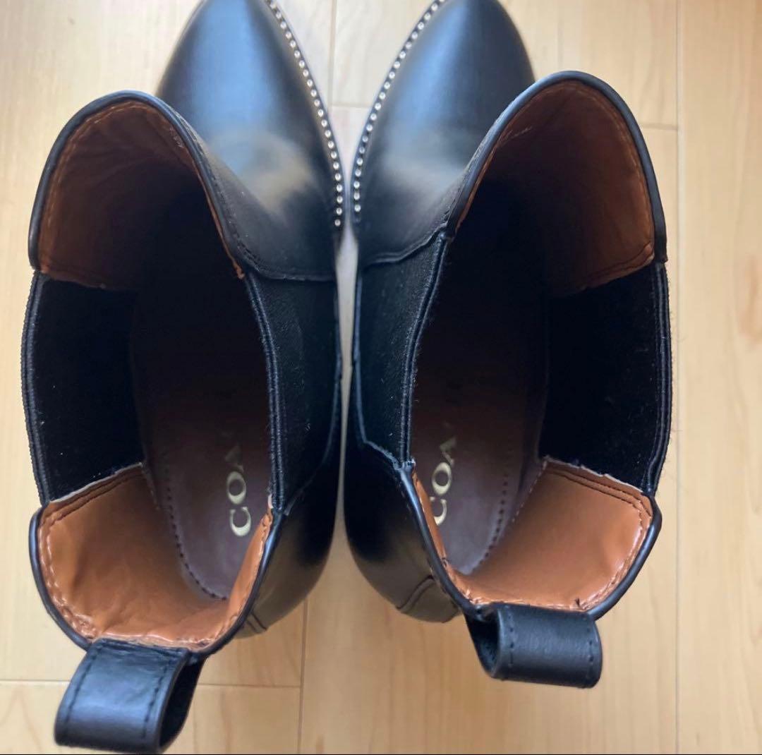 【ほぼ新品未使】コーチ　スタッズ付き　サイドゴアブーツ　ブラック