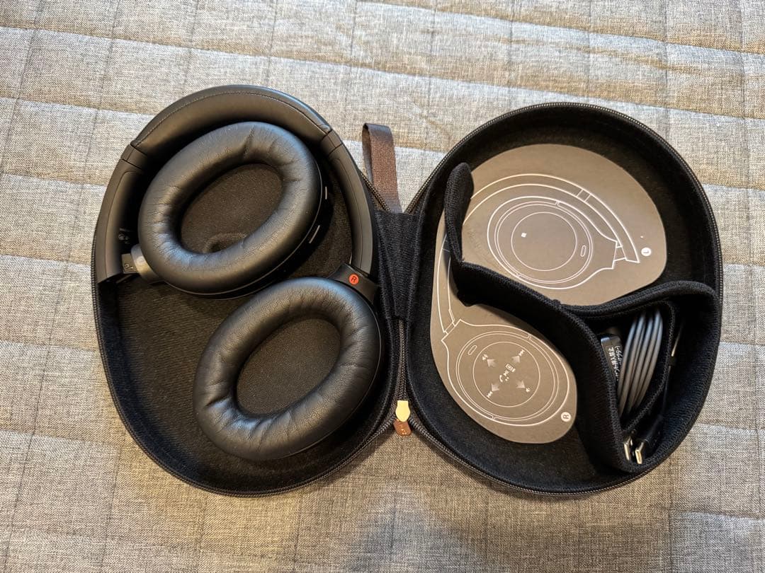 SONY ヘッドホン WH-1000XM4 ブラック 美品