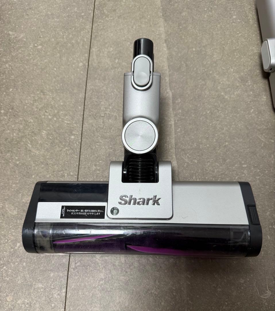 shark◇CleanSense iQ+◇IW3241J ライトチタニウム