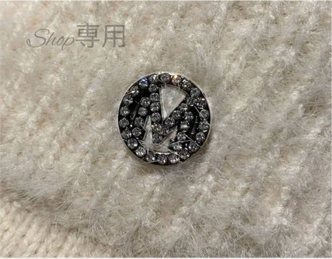 新品 グレー ニット帽 つば付き 黒 耳当て サンバイザー ゴルフ レディース