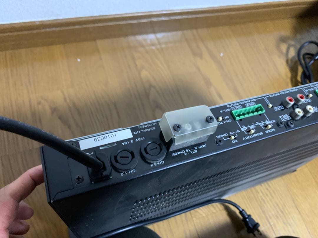 3　動作品　Bose Professional　パワーアンプ　1200VI