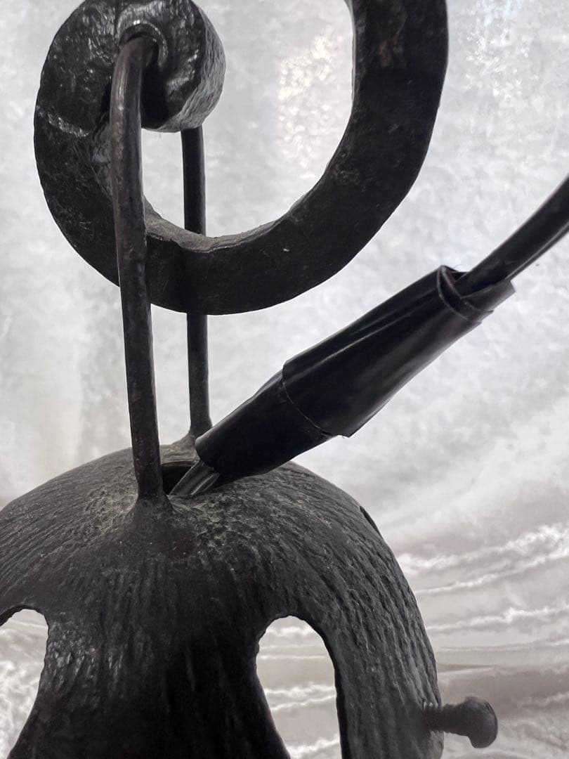 ランプ　ミューラー　アールヌーヴォー　スタンドランプ　台は鉄　渦巻のデザイン