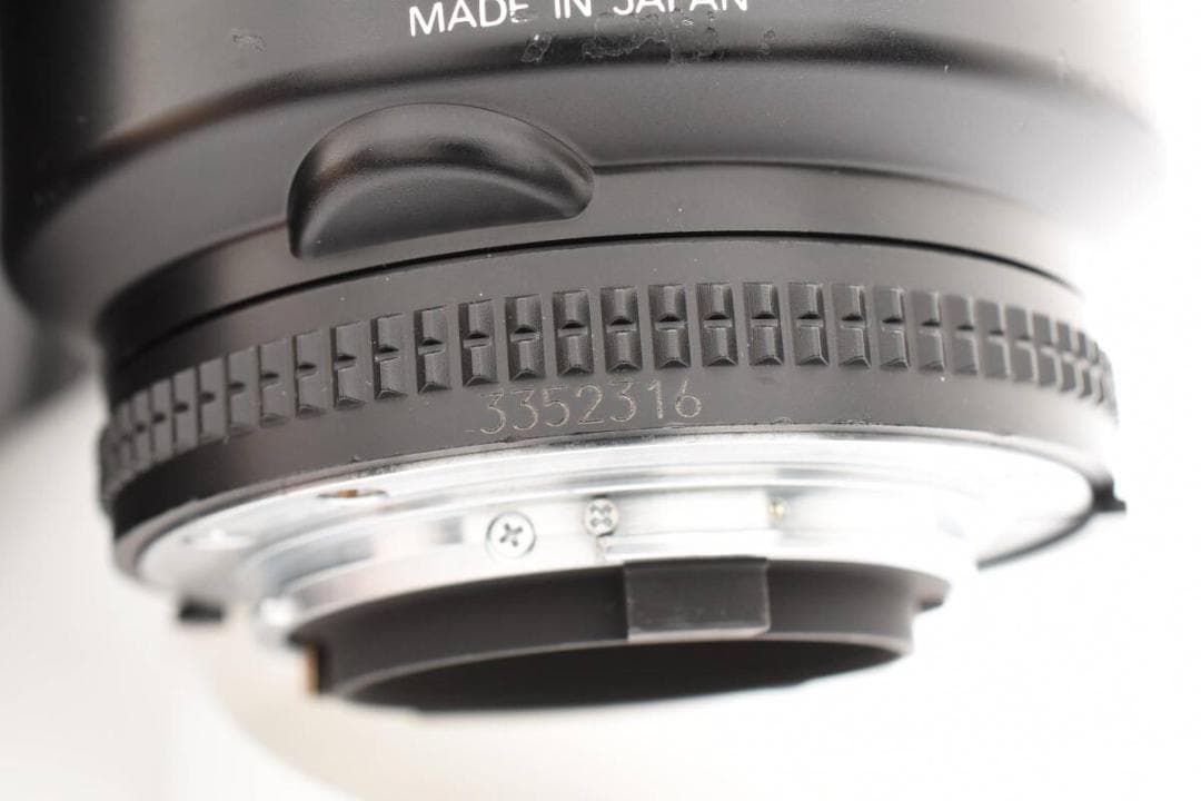 極上品ニコンAF MICRO-Nikkor 105mm F2.8 D #199p