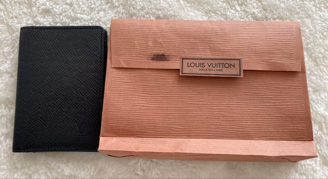 Louis Vuitton タイガライン　ブラック 名刺入れ　おまけ紙袋付き