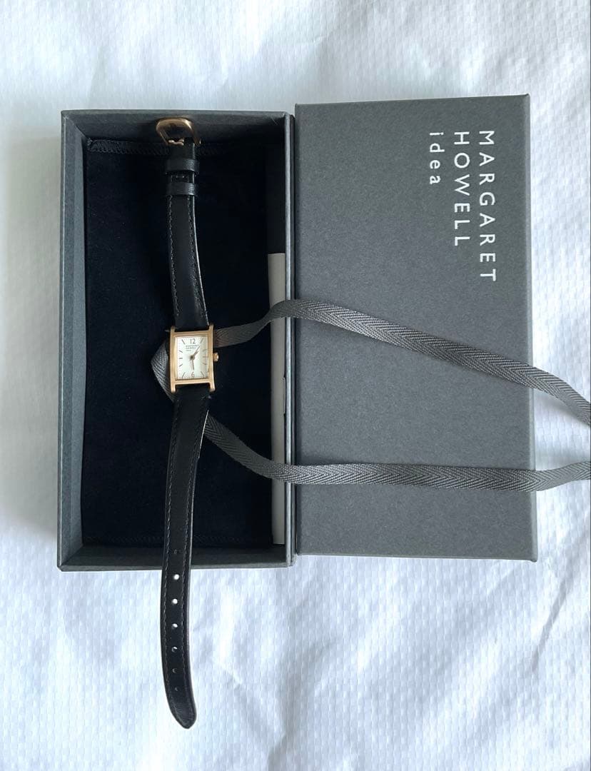 【新品未使用】マーガレットハウエル　RECTANGULAR STRAP 腕時計
