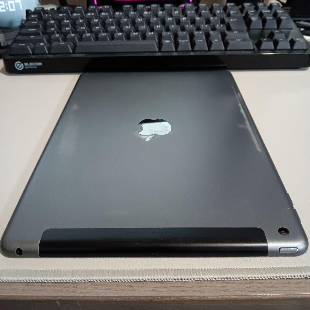 ipad 第8世代　Cellularモデル　32GB　simフリー