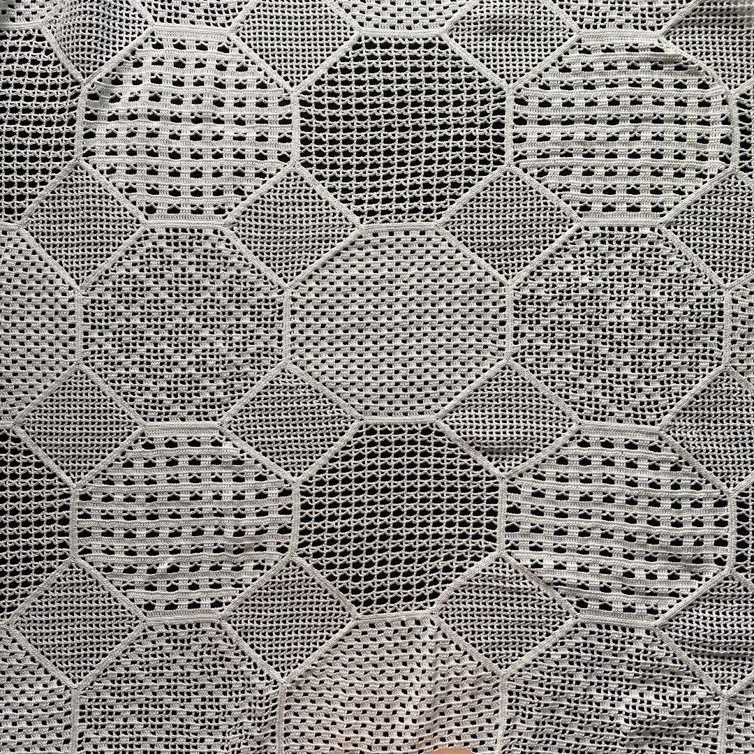 クロッシェレース テーブルクロス マルチカバー 135×148cm程度