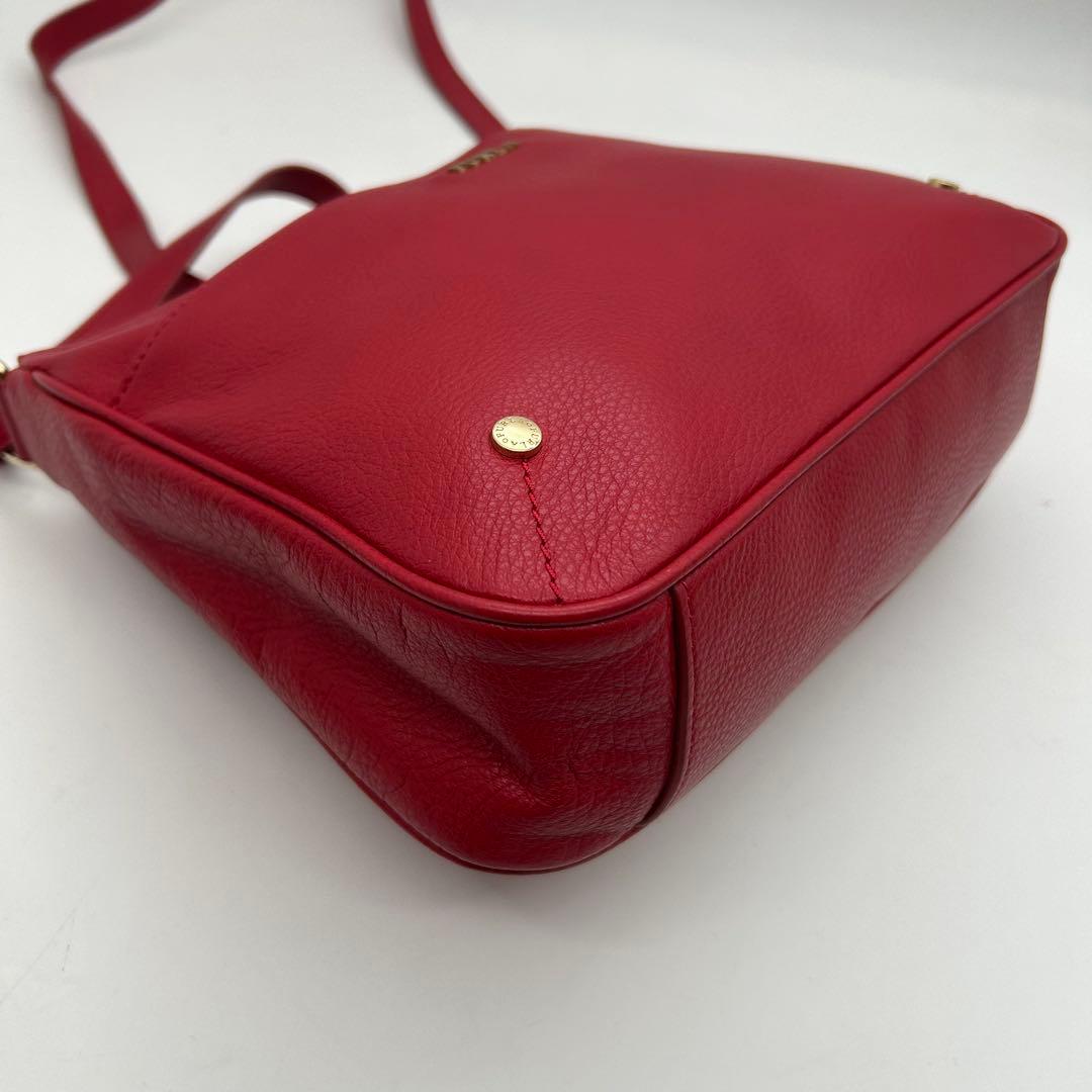 極美品　FURLA　フルラ　ショルダーバッグ　オールレザー　赤　ロゴ　斜め掛け◎