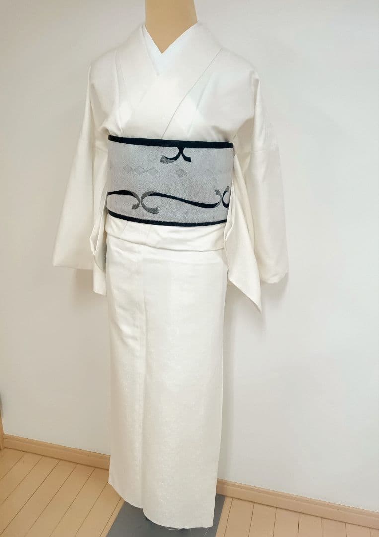 洗える色無地　花唐草地紋　オフホワイト　Lサイズ