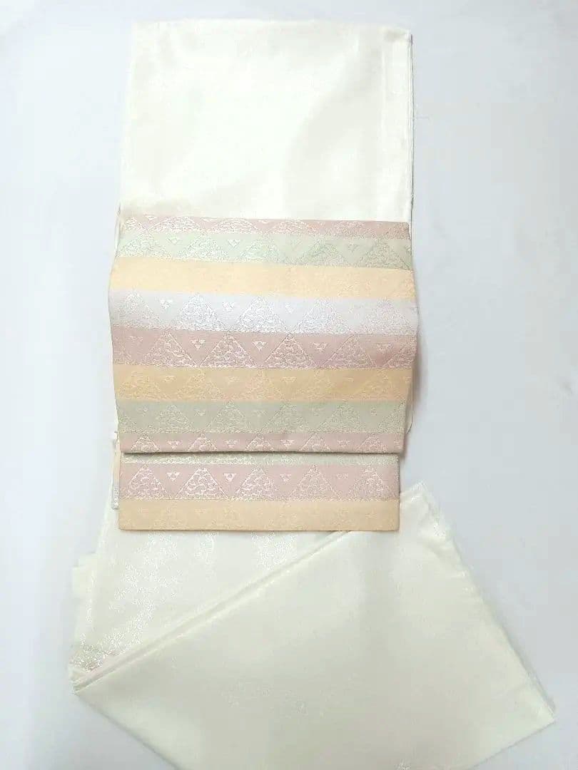 洗える色無地　花唐草地紋　オフホワイト　Lサイズ