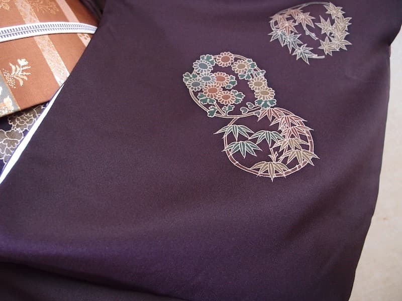 付下げ訪問着（花丸文、刺繍入）裄66 背紋なし 正絹美品