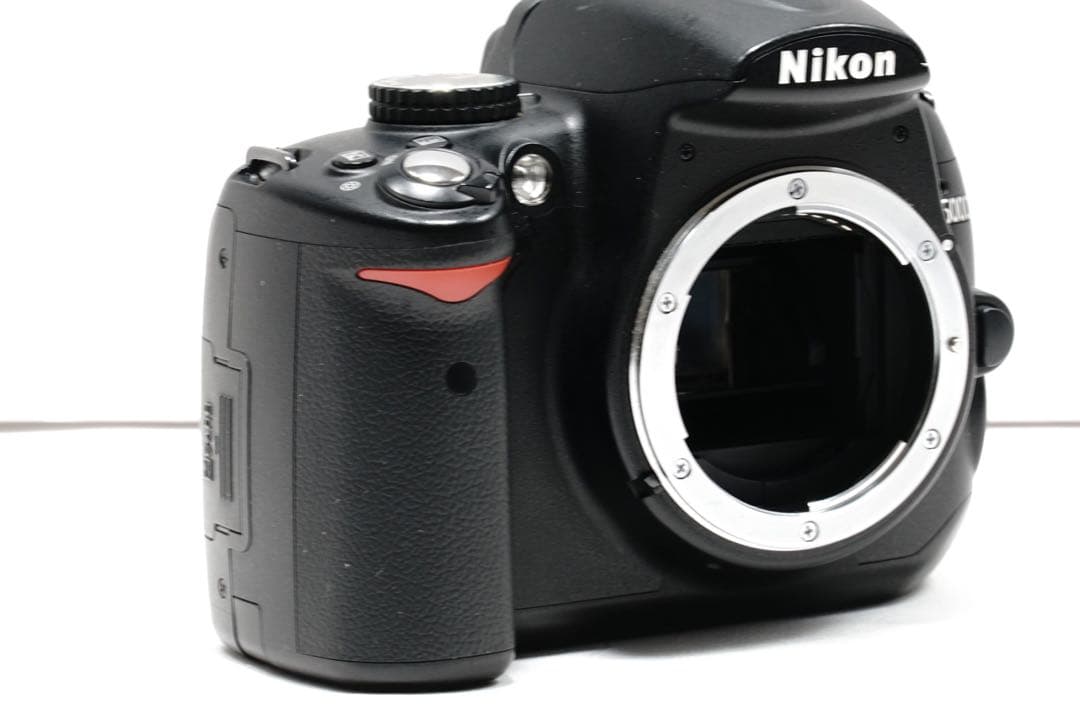 Nikon D5000♥️レンズセット 初心者おすすめ スマホ転送 一眼レフ